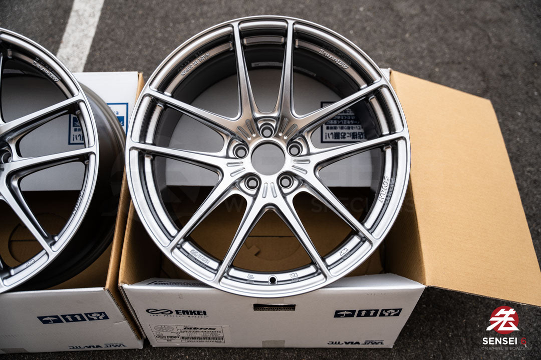 Enkei NVR5 / 19x9.5 +27, 19x10.5 +34 / 5x112 / Sonic Silver (SS)