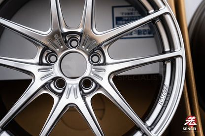 Enkei NVR5 / 19x9.5 +27, 19x10.5 +34 / 5x112 / Sonic Silver (SS)