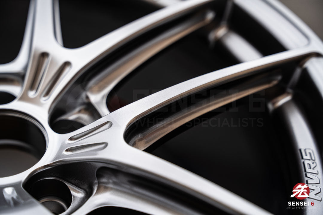 Enkei NVR5 / 19x9.5 +27, 19x10.5 +34 / 5x112 / Sonic Silver (SS)