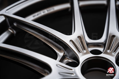 Enkei NVR5 / 19x9.5 +27, 19x10.5 +34 / 5x112 / Sonic Silver (SS)