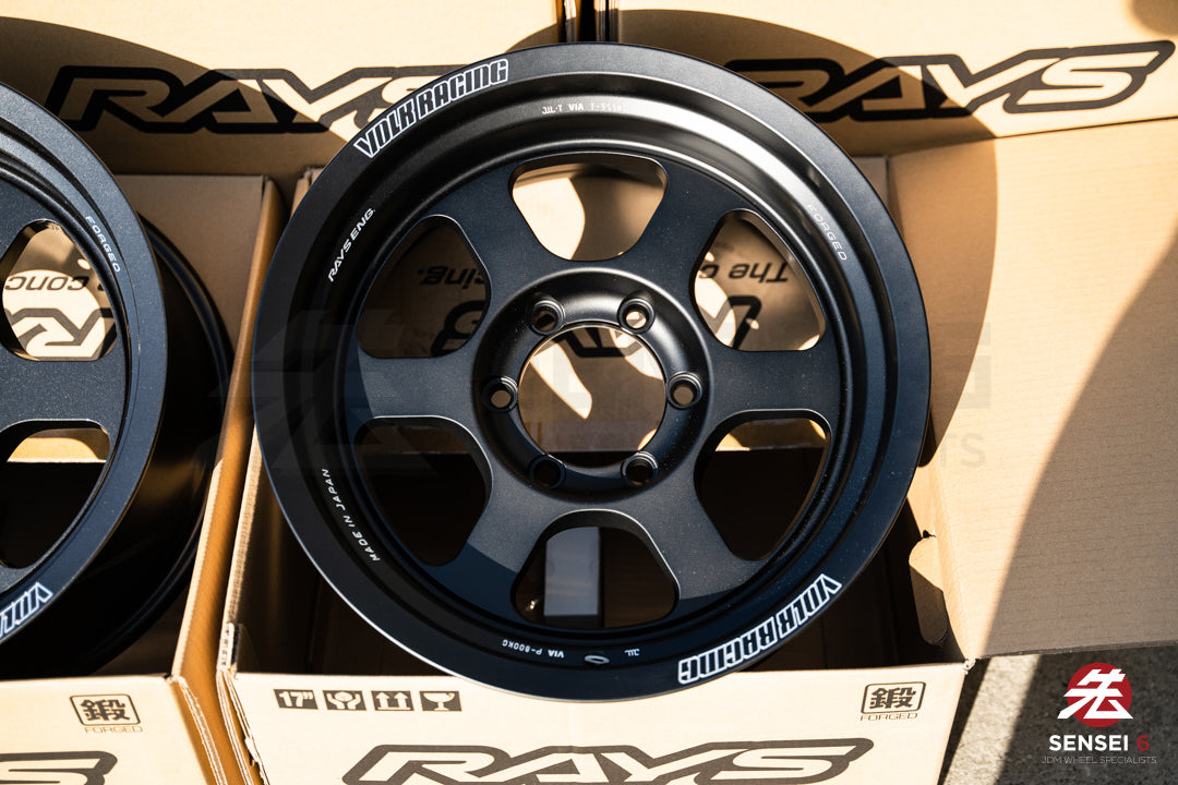 Volk TE37XT M-Spec / 17x8.5-10 / 6x139.7 / Negro intenso 