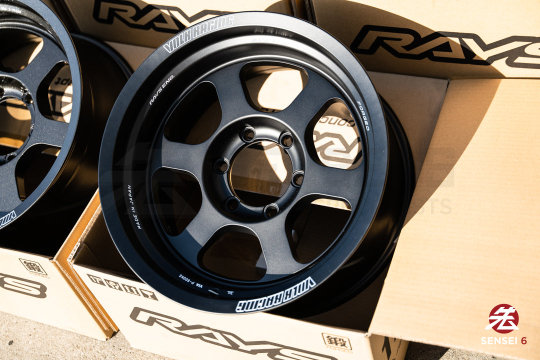 Volk TE37XT M-Spec / 17x8.5-10 / 6x139.7 / Negro intenso 