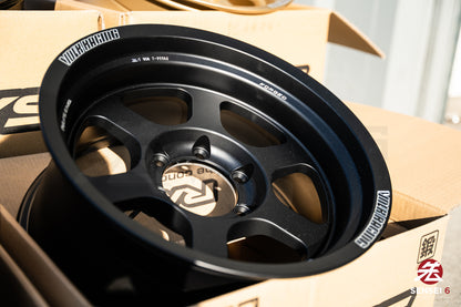 Volk TE37XT M-Spec / 17x8.5-10 / 6x139.7 / Negro intenso 