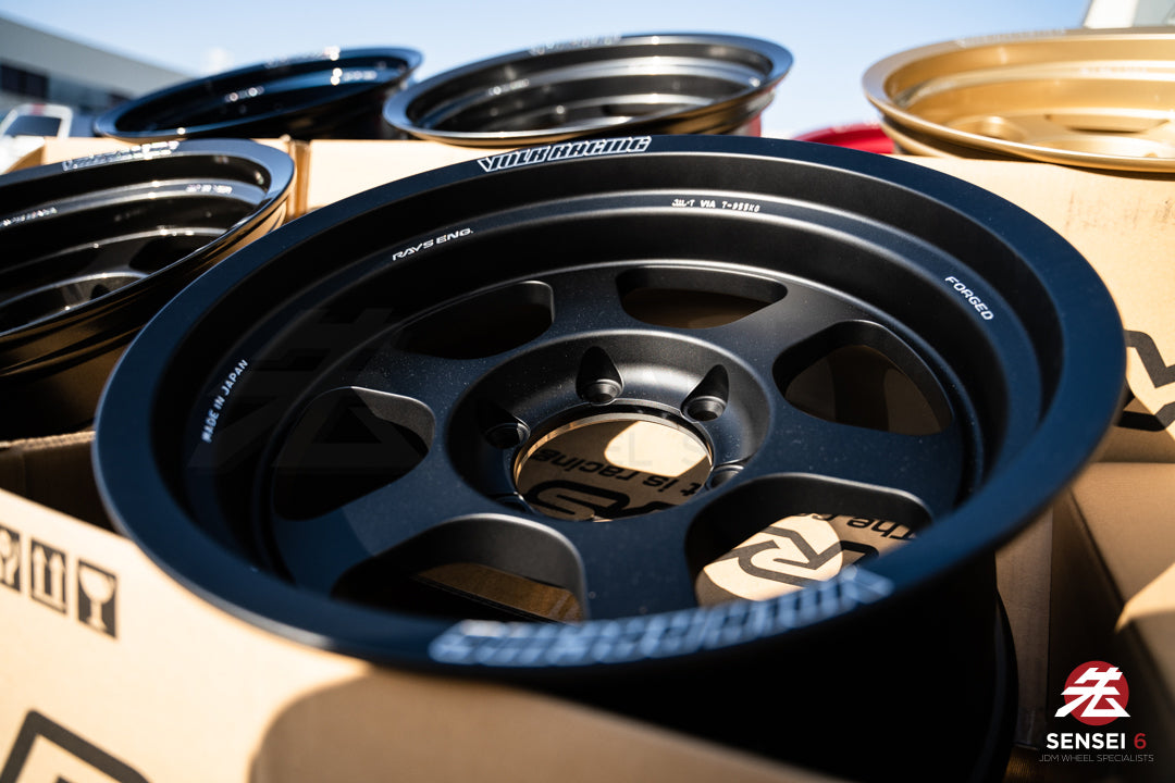 Volk TE37XT M-Spec / 17x8.5-10 / 6x139.7 / Negro intenso 