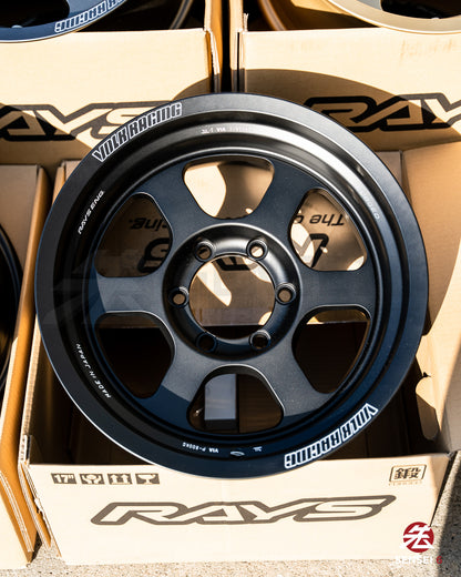 Volk TE37XT M-Spec / 17x8.5-10 / 6x139.7 / Negro intenso 