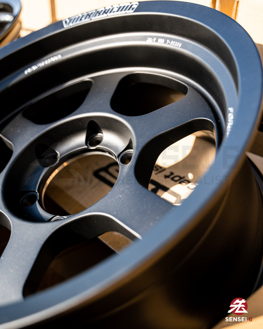 Volk TE37XT M-Spec / 17x8.5-10 / 6x139.7 / Negro intenso 