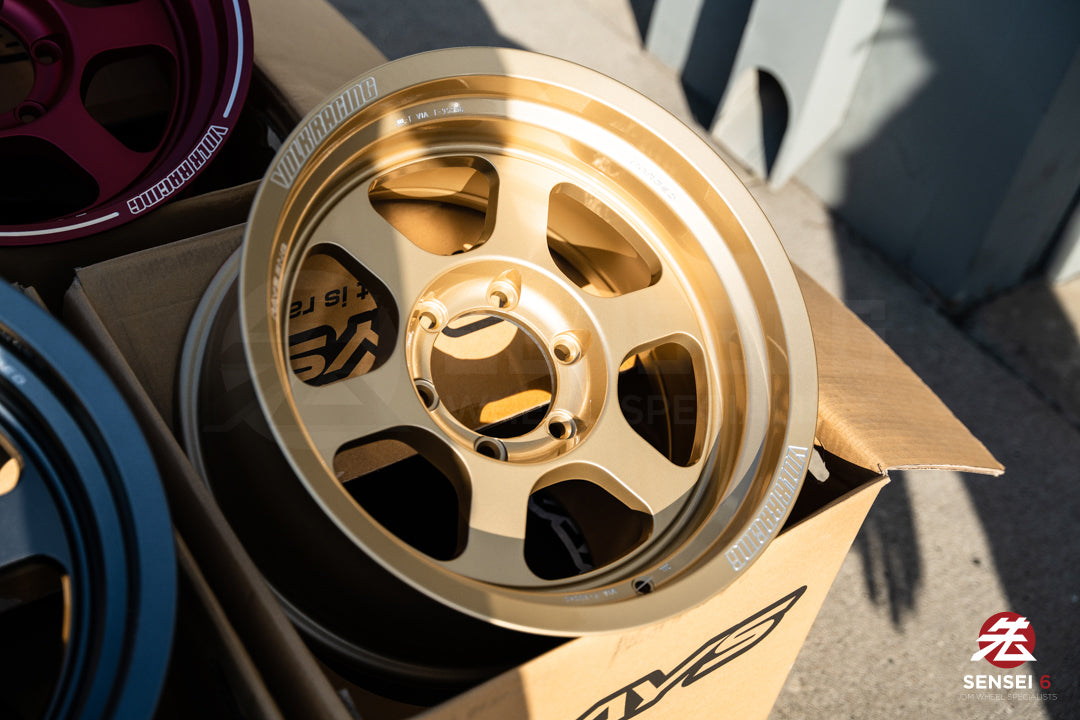 Volk TE37XT M-Spec / 17x8.5-10 / 6x139.7 / Dorado