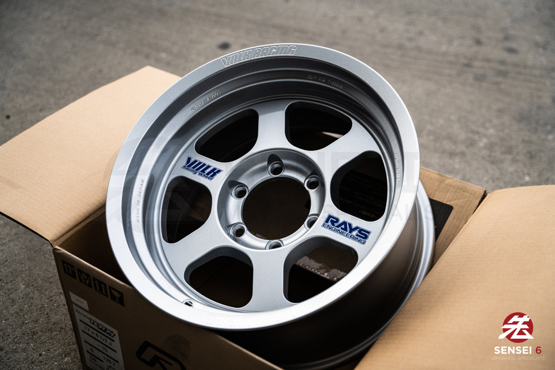 Volk Racing TE37XT M-Spec - 17x8 / +20 / 6x139.7 - Blast