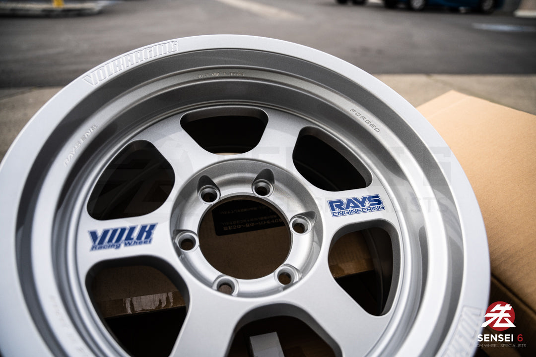 Volk TE37XT M-Spec / 17x8.5-10 / 6x139.7 / Plata Diamante 