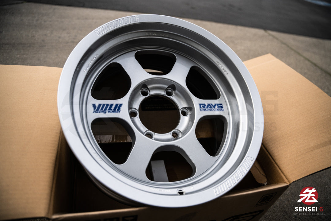 Volk TE37XT M-Spec / 17x8.5-10 / 6x139.7 / Plata Diamante 