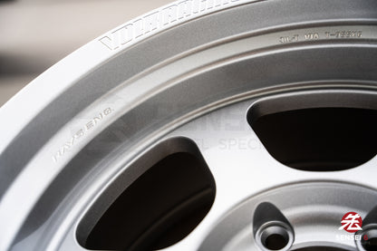 Volk TE37XT M-Spec / 17x8.5-10 / 6x139.7 / Plata Diamante 
