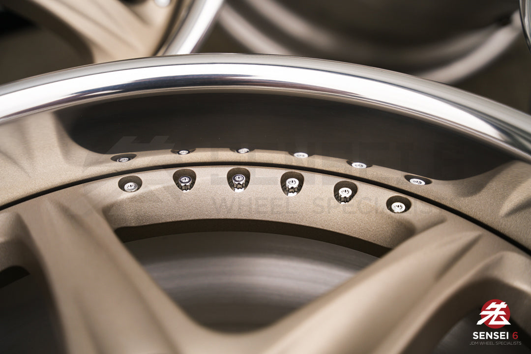 Llantas SSR GPO Decolte Evolution de 17" (usadas) / 5x100 / 17x8,5 +22 / Blanco satinado dorado