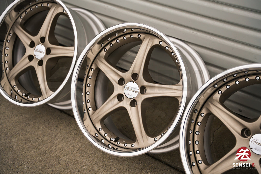Llantas SSR GPO Decolte Evolution de 17" (usadas) / 5x100 / 17x8,5 +22 / Blanco satinado dorado
