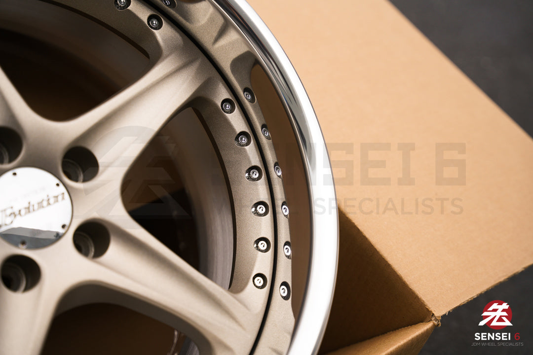 Llantas SSR GPO Decolte Evolution de 17" (usadas) / 5x100 / 17x8,5 +22 / Blanco satinado dorado