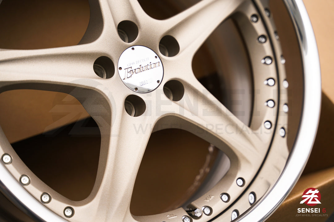 Llantas SSR GPO Decolte Evolution de 17" (usadas) / 5x100 / 17x8,5 +22 / Blanco satinado dorado