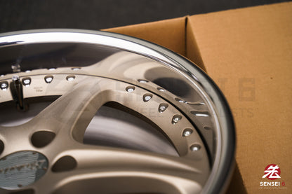 Llantas SSR GPO Decolte Evolution de 17" (usadas) / 5x100 / 17x8,5 +22 / Blanco satinado dorado