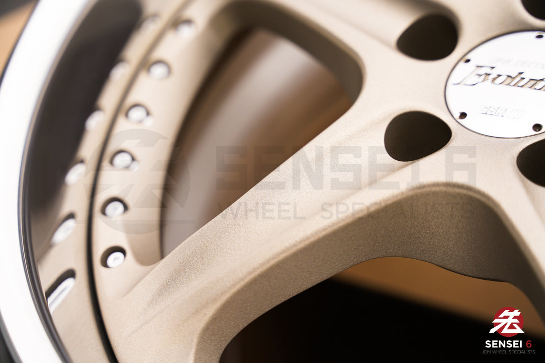 Llantas SSR GPO Decolte Evolution de 17" (usadas) / 5x100 / 17x8,5 +22 / Blanco satinado dorado