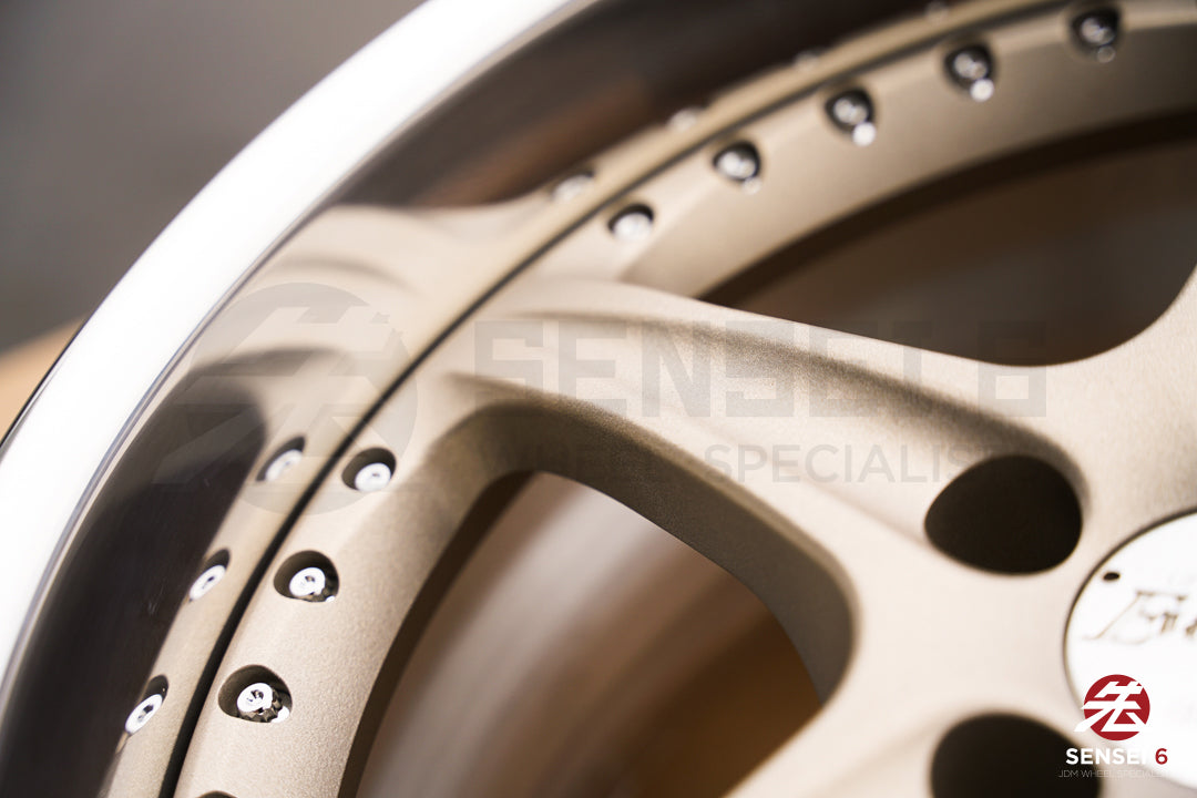 Llantas SSR GPO Decolte Evolution de 17" (usadas) / 5x100 / 17x8,5 +22 / Blanco satinado dorado