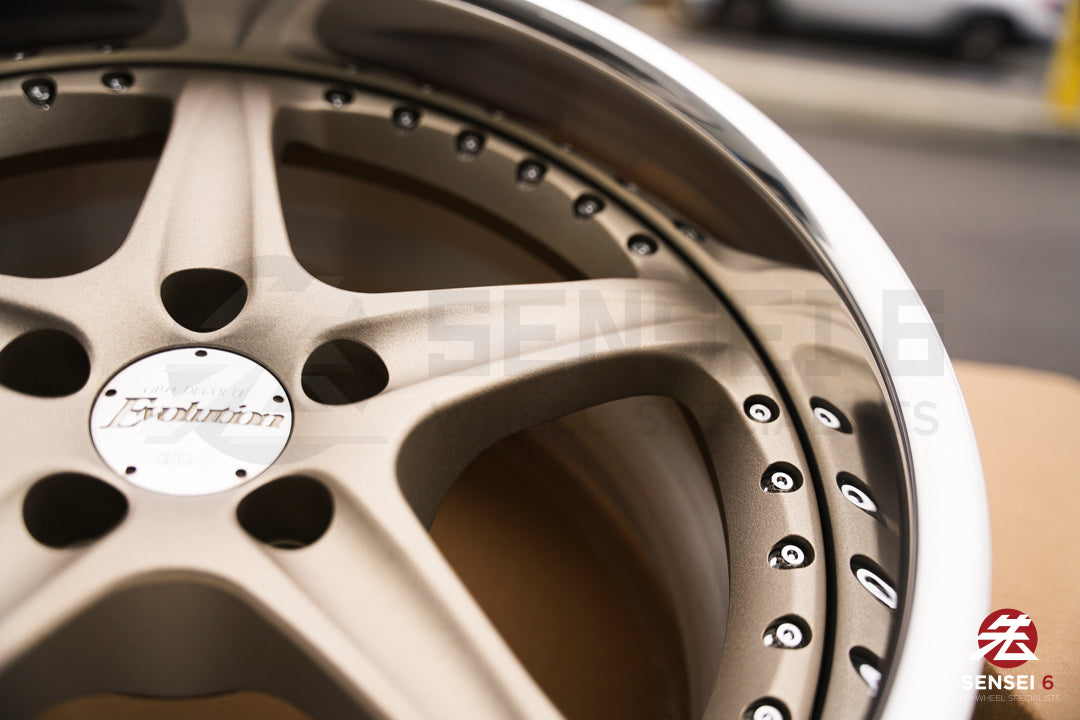 Llantas SSR GPO Decolte Evolution de 17" (usadas) / 5x100 / 17x8,5 +22 / Blanco satinado dorado