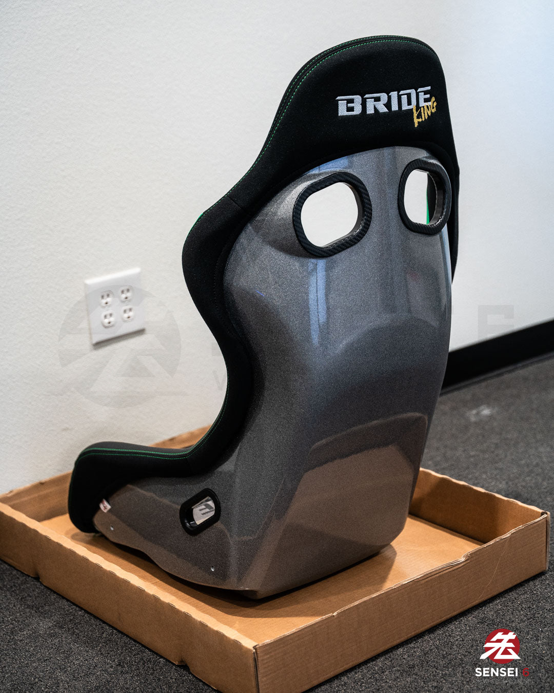 Bride Zeta IV King: Gradation Logo / Silver FRP Shell