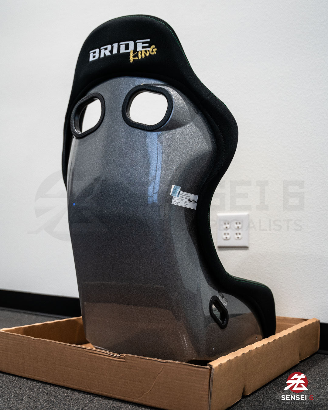 Bride Zeta IV King: Gradation Logo / Silver FRP Shell