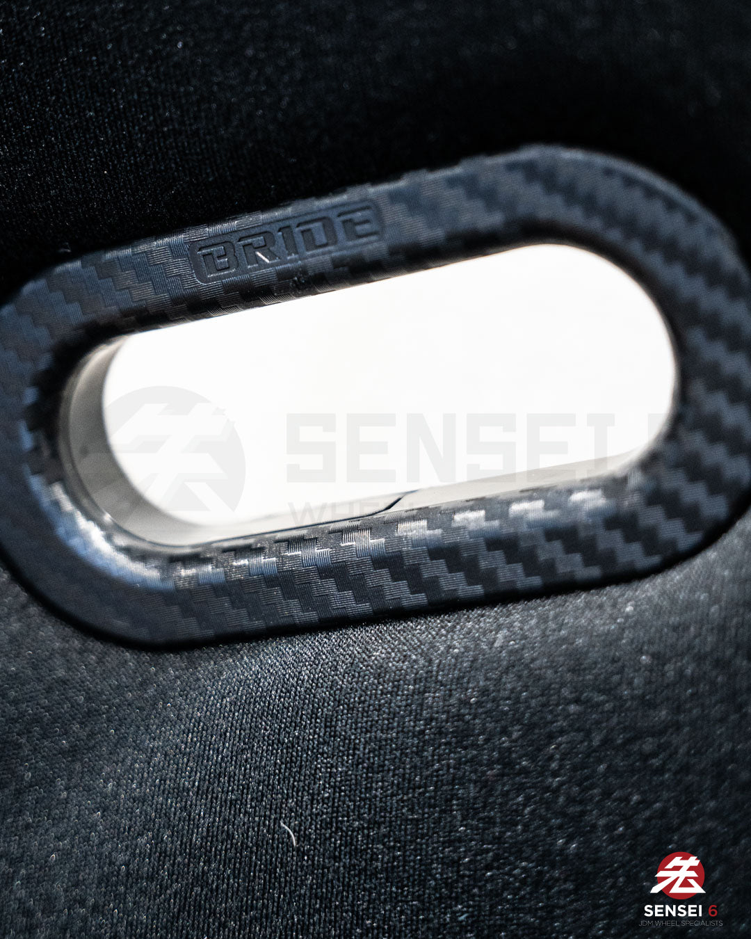 Bride Zeta IV Classic: Black / Silver FRP Shell