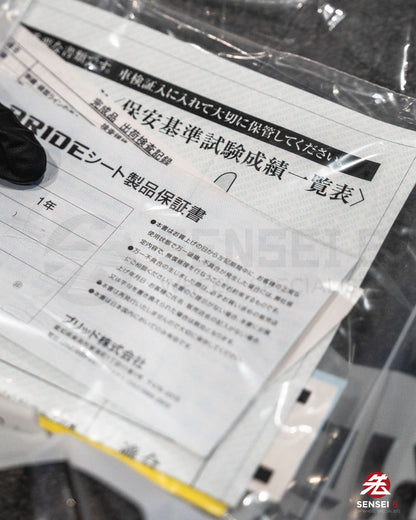 Bride Zeta IV Classic: Black / Silver FRP Shell