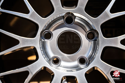 Volk 21A / 18x10.5 +22 / 5x120 / Shining Light Metal / Rim DC (SI)