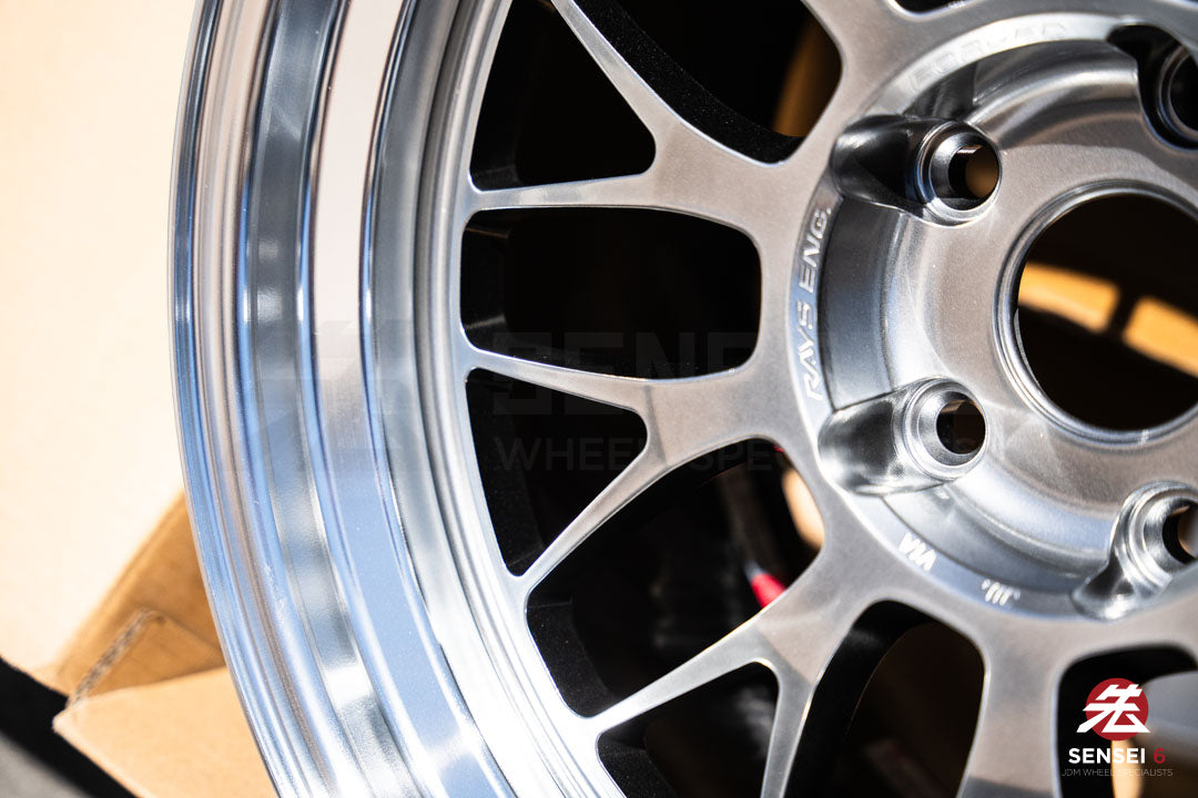 Volk 21A / 18x10.5 +22 / 5x120 / Shining Light Metal / Rim DC (SI)