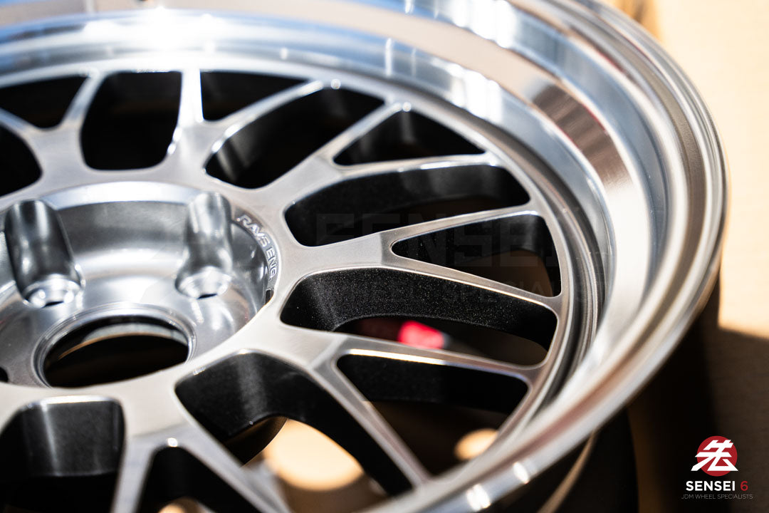 Volk 21A / 18x10.5 +22 / 5x120 / Shining Light Metal / Rim DC (SI)