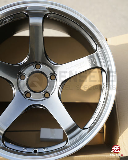 Advan GT Beyond / 19x9.5 +25, 19x11 +35 / 5x112 / Mecanizado y Hyper Platinum Black