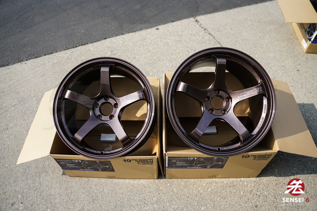 Advan GT Beyond / 19x9.5 +25, 19x11 +35 / 5x112 / Cobre Bronce de Carreras (RCB)