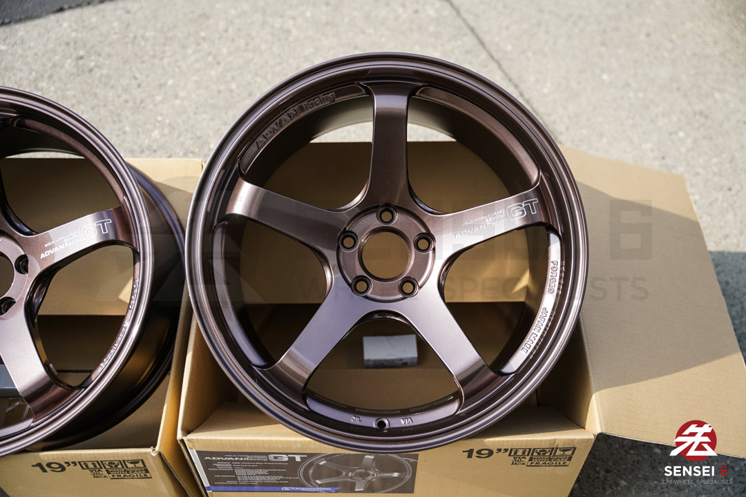 Advan GT Beyond / 19x9.5 +25, 19x11 +35 / 5x112 / Cobre Bronce de Carreras (RCB)
