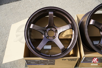 Advan GT Beyond / 19x9.5 +25, 19x11 +35 / 5x112 / Cobre Bronce de Carreras (RCB)