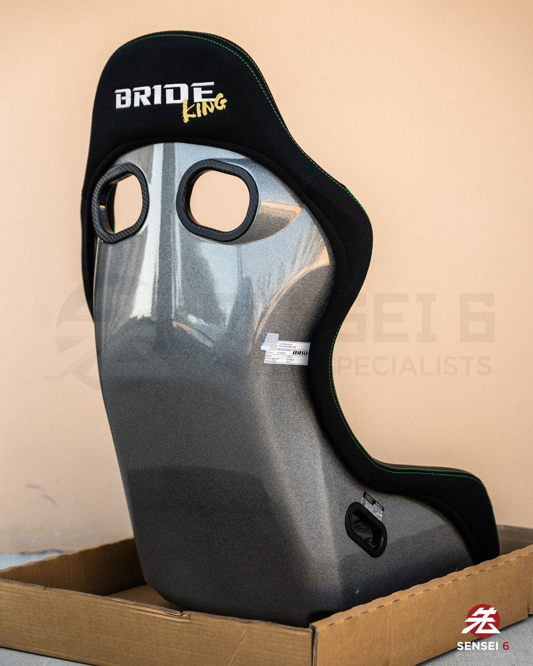 Bride Zeta IV King: Gradation Logo / Silver FRP Shell