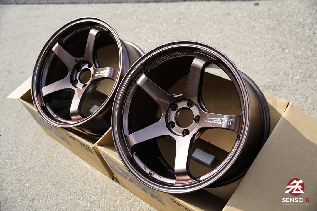 Advan GT Beyond / 19x9.5 +25, 19x11 +35 / 5x112 / Cobre Bronce de Carreras (RCB)