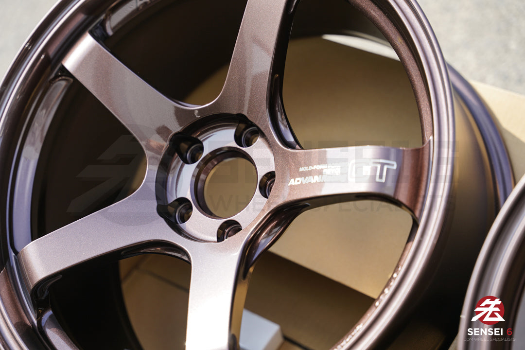 Advan GT Beyond / 19x9.5 +25, 19x11 +35 / 5x112 / Cobre Bronce de Carreras (RCB)