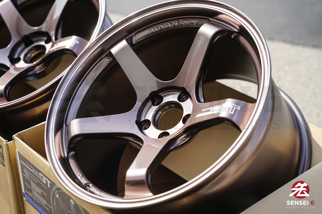 Advan GT Beyond / 19x9.5 +25, 19x11 +35 / 5x112 / Cobre Bronce de Carreras (RCB)