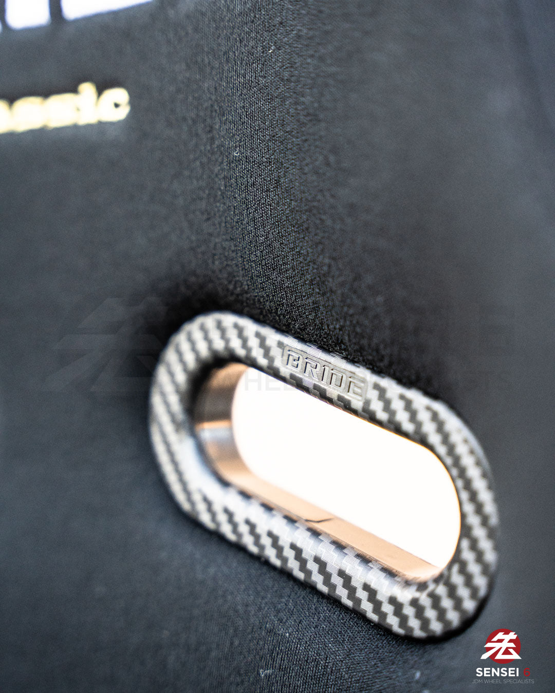 Bride Zeta IV Classic: Black / Silver FRP Shell