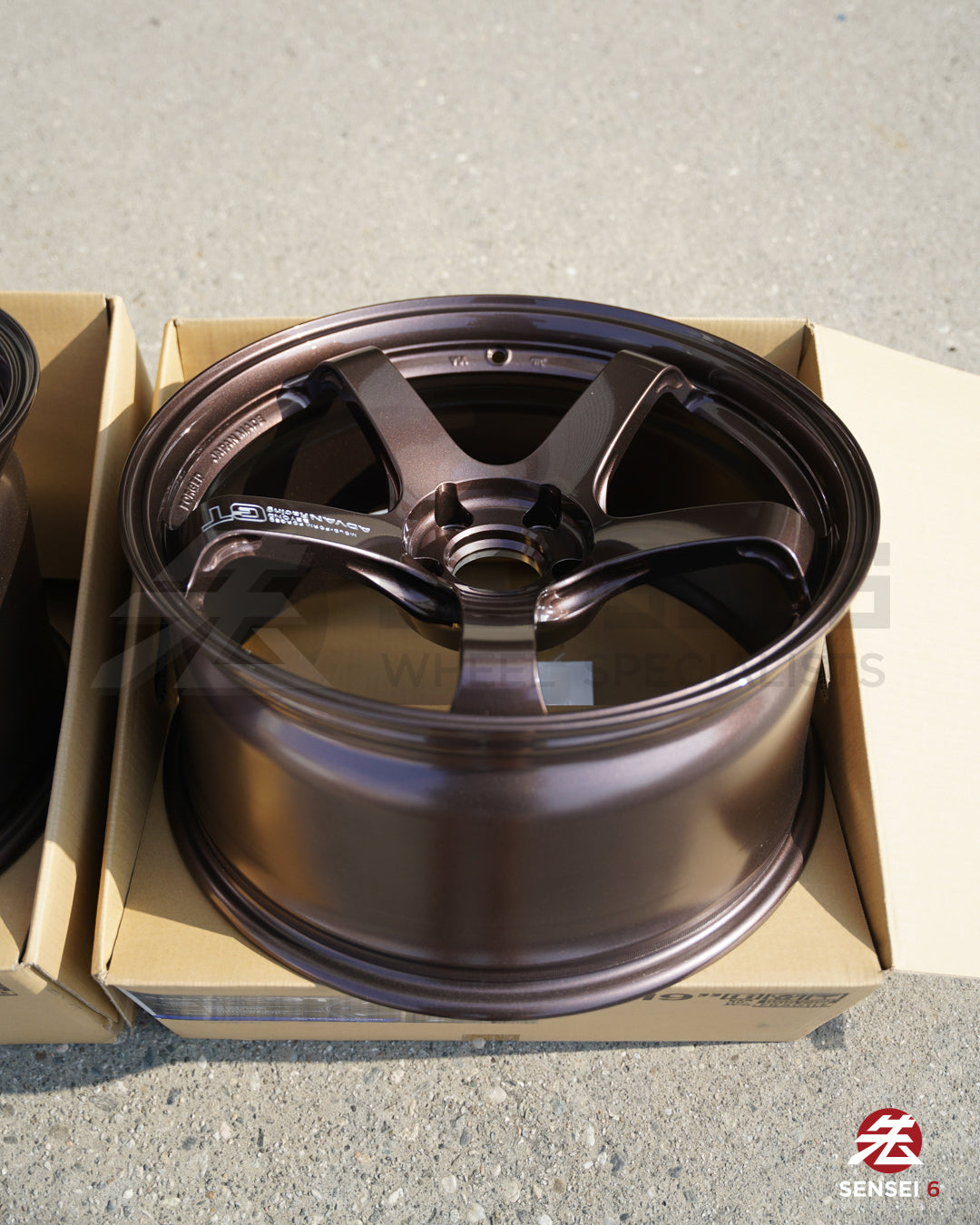 Advan GT Beyond / 19x9.5 +25, 19x11 +35 / 5x112 / Cobre Bronce de Carreras (RCB)