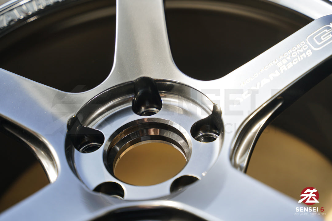 アドバン GT ビヨンド / 18x9.5 +25, 18x10.5 +32 / 5x112 / マシニング＆ハイパープラチナブラック