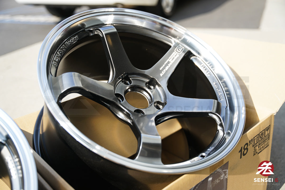 アドバン GT ビヨンド / 18x9.5 +25, 18x10.5 +32 / 5x112 / マシニング＆ハイパープラチナブラック