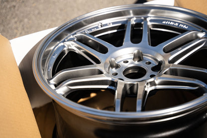 AME Tracer TM02 / 18x10 +38 / 5x114.3 / Hyper Silver (HS)