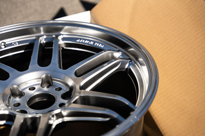 AME Tracer TM02 / 18x10 +38 / 5x114.3 / Hyper Silver (HS)