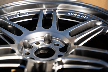 AME Tracer TM02 / 18x10 +38 / 5x114.3 / Hyper Silver (HS)