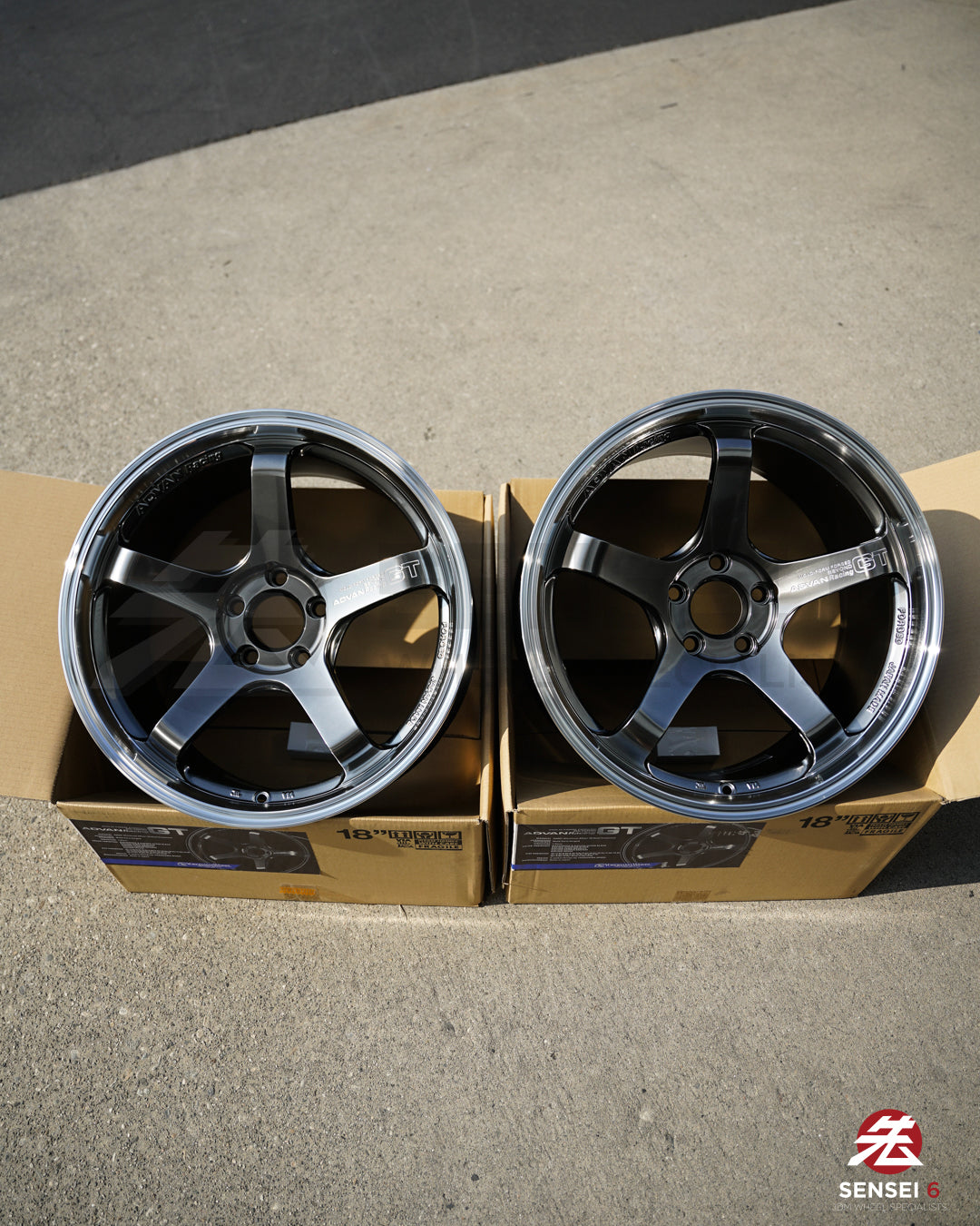 アドバン GT ビヨンド / 18x9.5 +25, 18x10.5 +32 / 5x112 / マシニング＆ハイパープラチナブラック