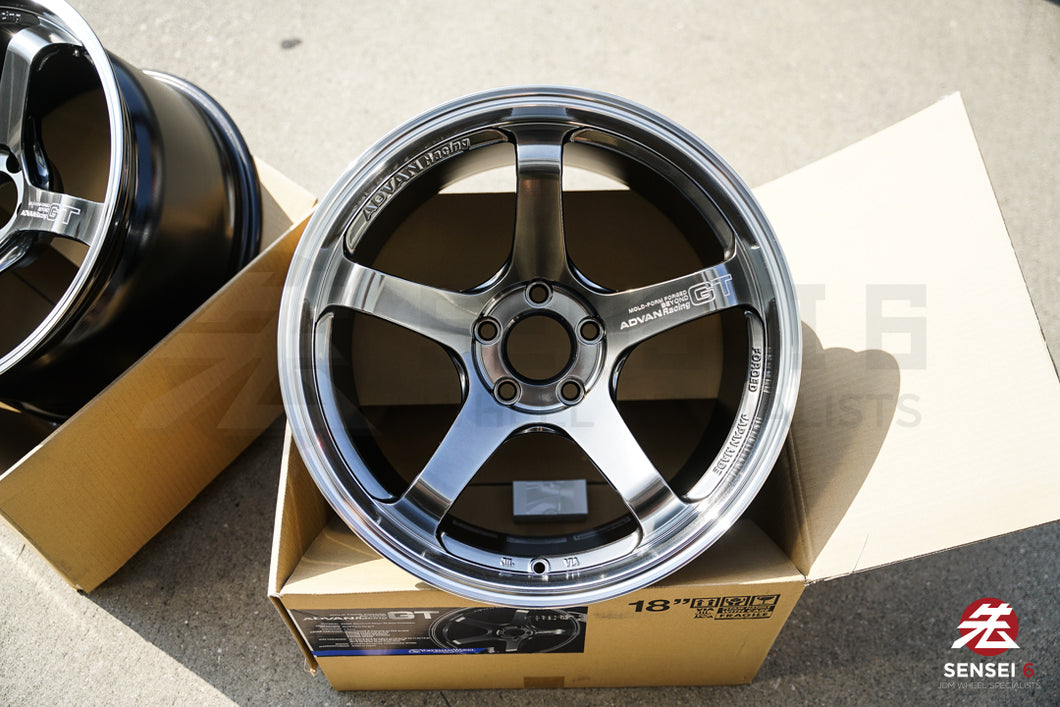 Advan GT Beyond / 18x10.5 +32 / 5x112 / Machining & Hyper Platinum Black