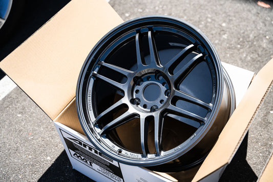 AME Tracer TM02 / 18x9.5 +37 / 5x120 / Gun Black (GBK)