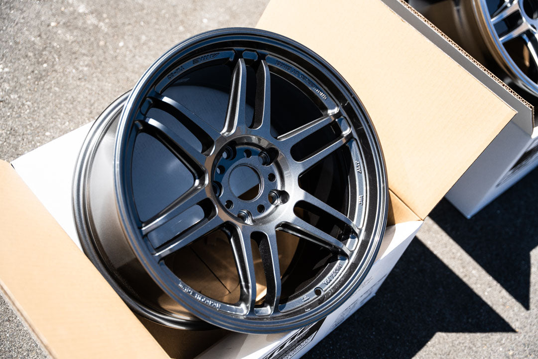 AME Tracer TM02 / 18x9.5 +37 / 5x120 / Gun Black (GBK)
