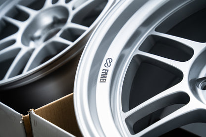Enkei RPF1RS / 18x10.5 +10 / 5x114.3 / F1 Plata 